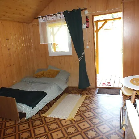 Wakacyjne Domki Nad Jeziorem U Falow Villa Polanczyk Exterior photo