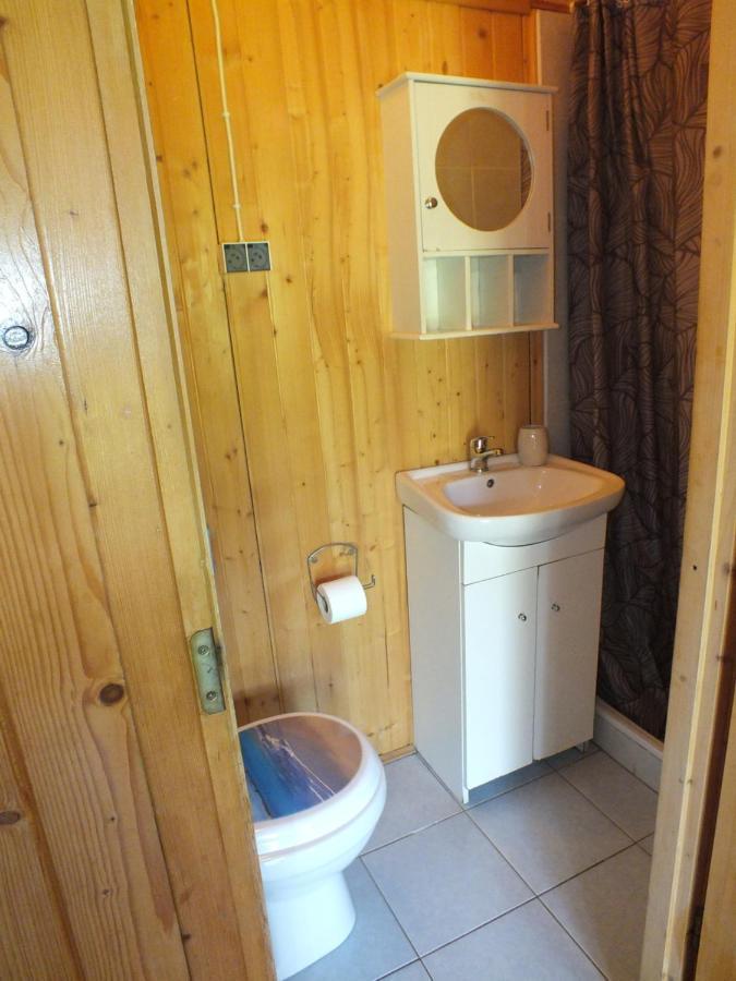 Wakacyjne Domki Nad Jeziorem U Falow Holiday home Polanczyk