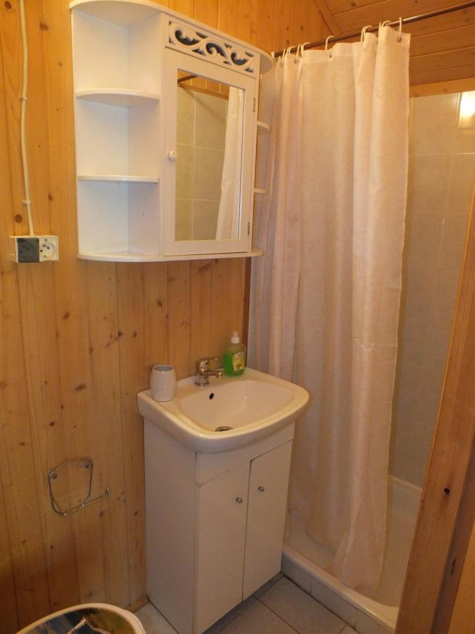 Wakacyjne Domki Nad Jeziorem U Falow Holiday home *