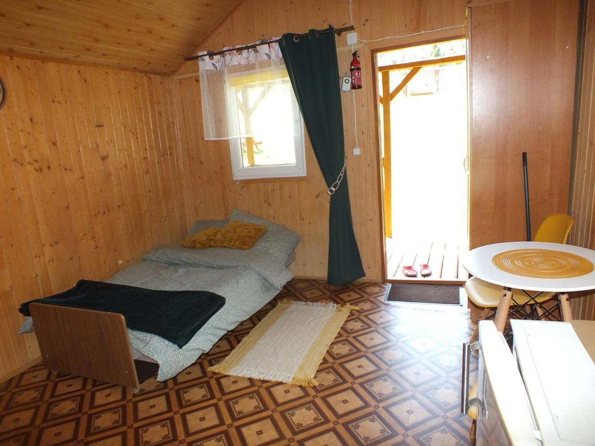 Holiday home Wakacyjne Domki Nad Jeziorem U Falow Polanczyk